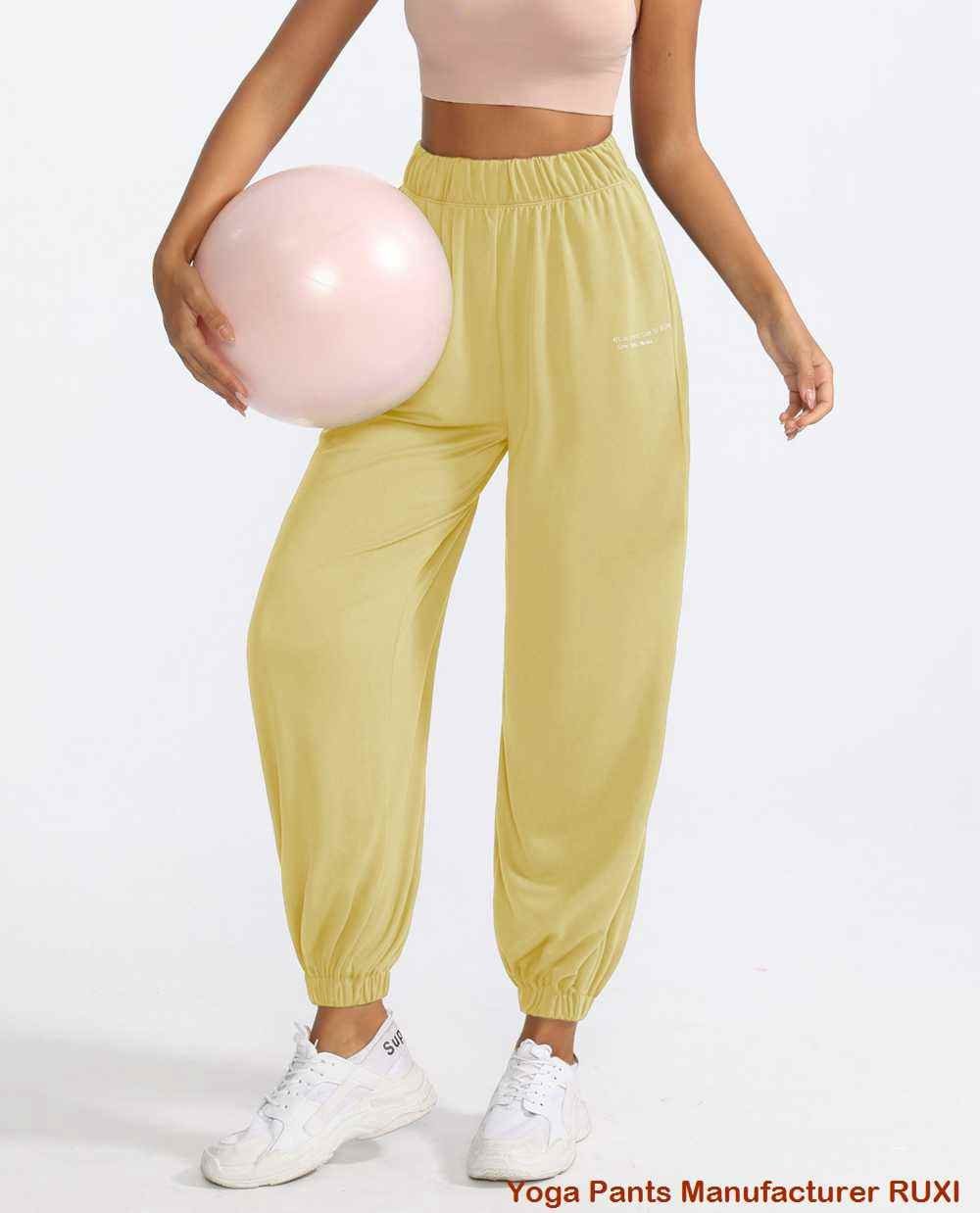 Myydään naisten golfshortsit Ruxi fi1976 Myydään naisten golfshortsit Ruxi fi1976