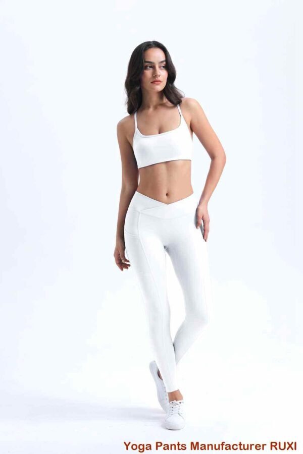 Treenihaalari shortsilla Activewear Ruxi fi2125